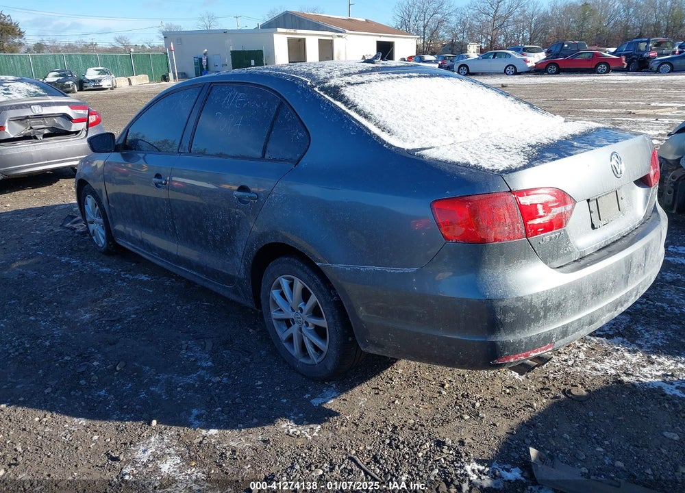 2012 VOLKSWAGEN JETTA 2.5L SE VIN: 3VWDP7AJ4CM349268