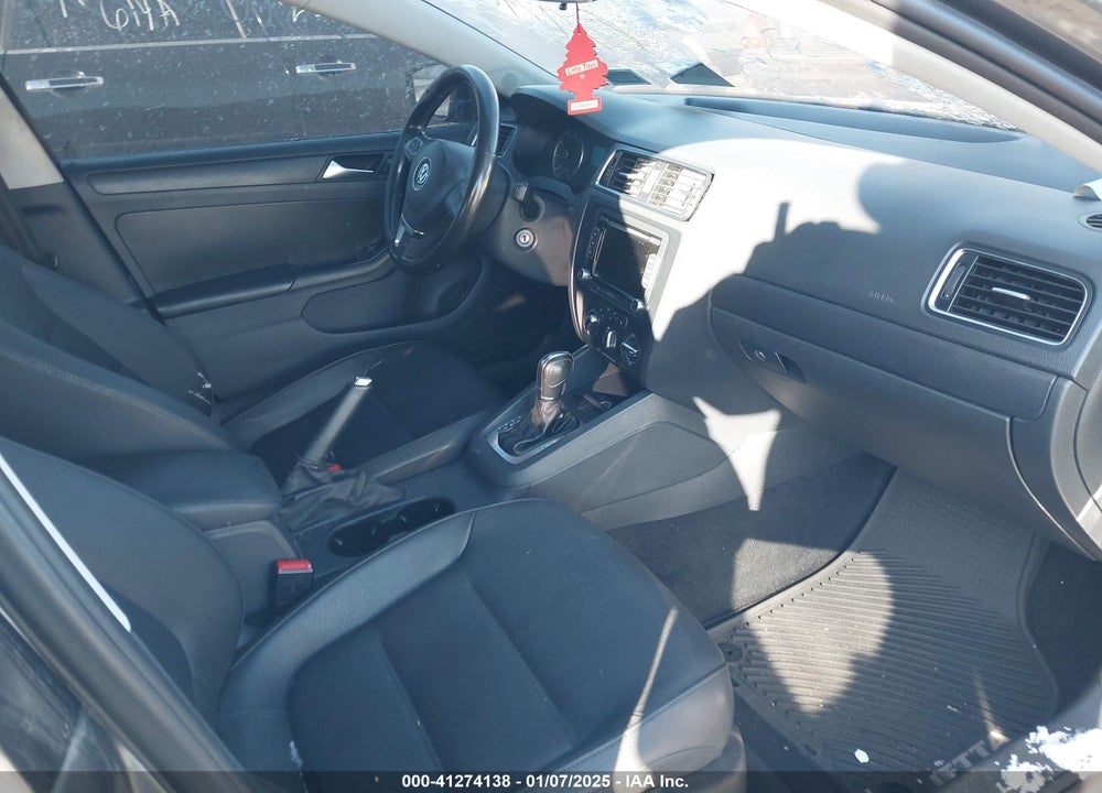 2012 VOLKSWAGEN JETTA 2.5L SE VIN: 3VWDP7AJ4CM349268