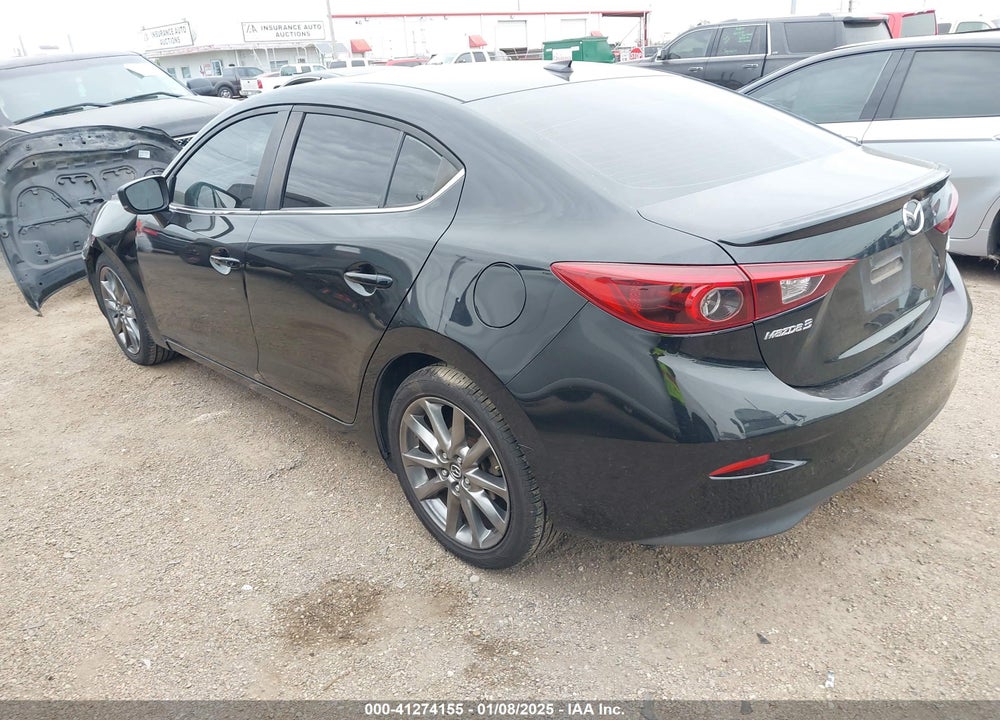 2018 MAZDA MAZDA3 VIN: 3MZBN1W32JM165822