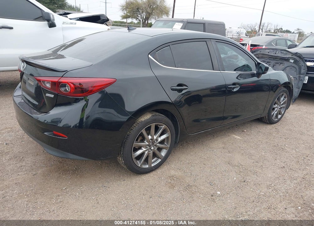 2018 MAZDA MAZDA3 VIN: 3MZBN1W32JM165822