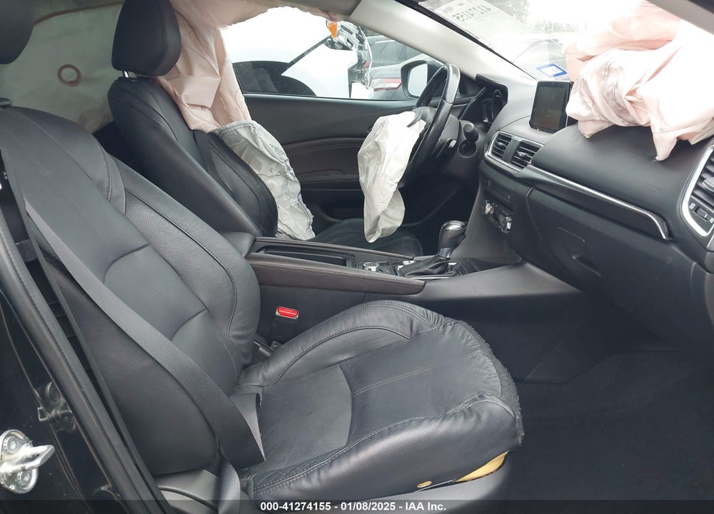 2018 MAZDA MAZDA3 VIN: 3MZBN1W32JM165822