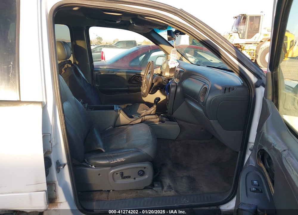 2002 CHEVROLET TRAILBLAZER LTZ VIN: 1GNDT13S422481865