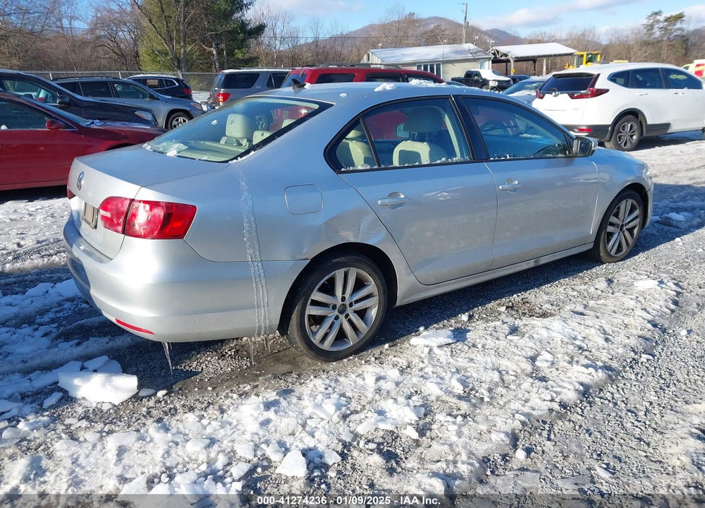 2012 VOLKSWAGEN JETTA 2.5L SE VIN: 3VWDP7AJ6CM379338