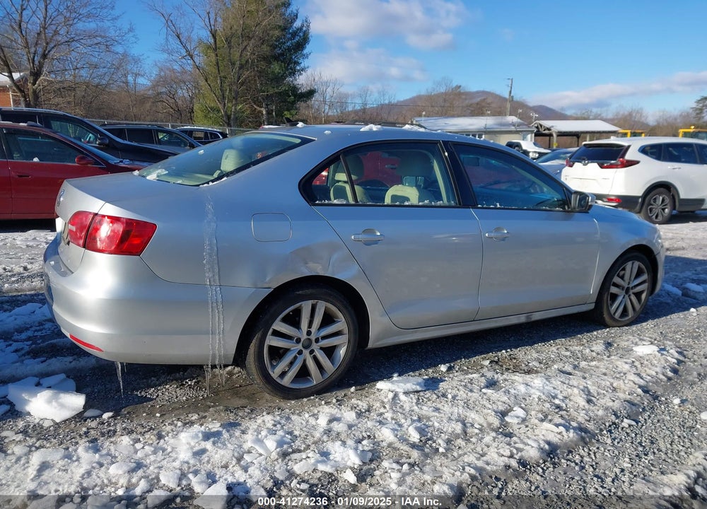 2012 VOLKSWAGEN JETTA 2.5L SE VIN: 3VWDP7AJ6CM379338