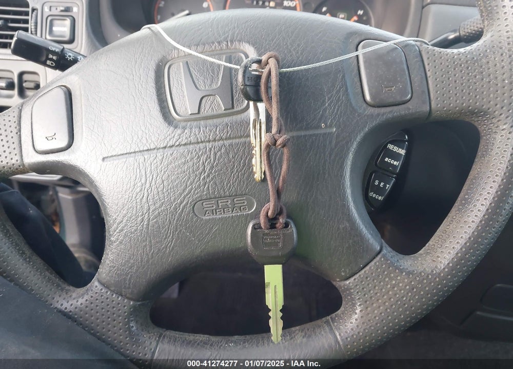 1999 HONDA CR-V LX VIN: JHLRD1849XC063246