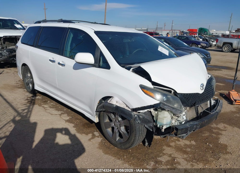2015 TOYOTA SIENNA SE 8 PASSENGER VIN: 5TDXK3DC2FS556797