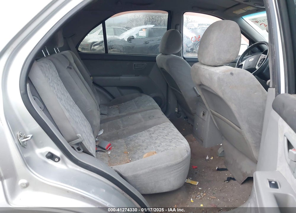 2008 KIA SORENTO LX VIN: KNDJC735285784773