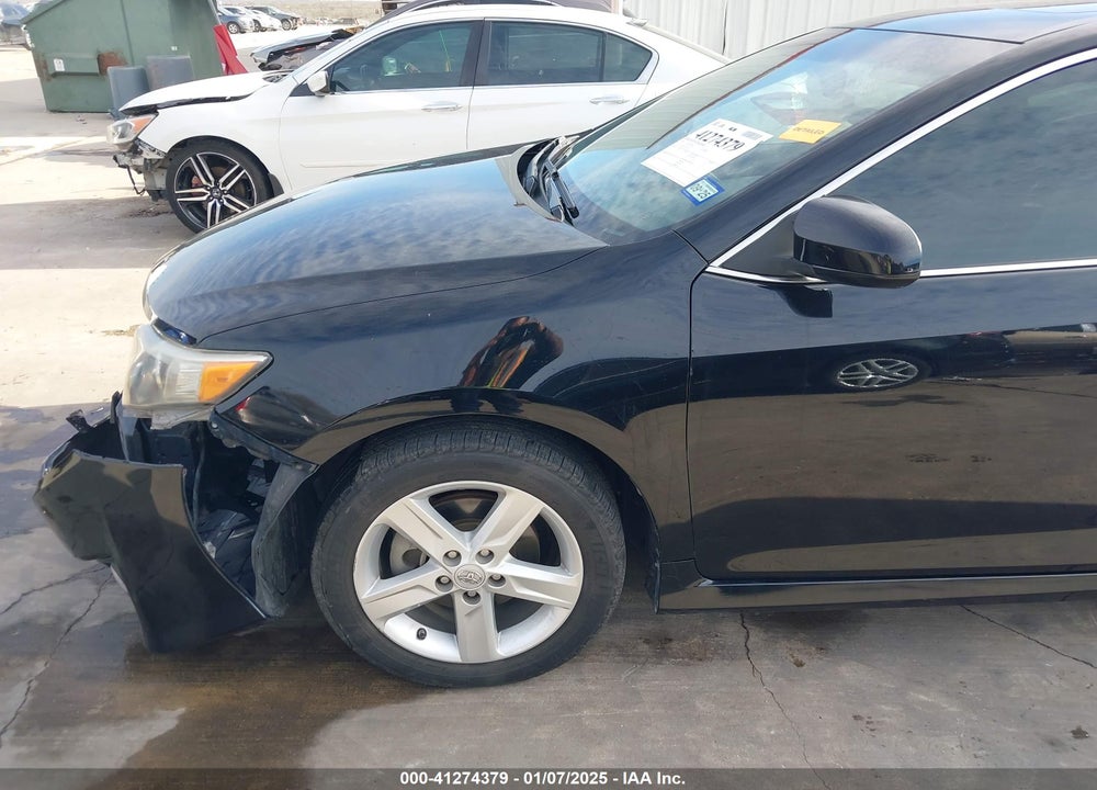 2014 TOYOTA CAMRY SE VIN: 4T1BF1FKXEU863857