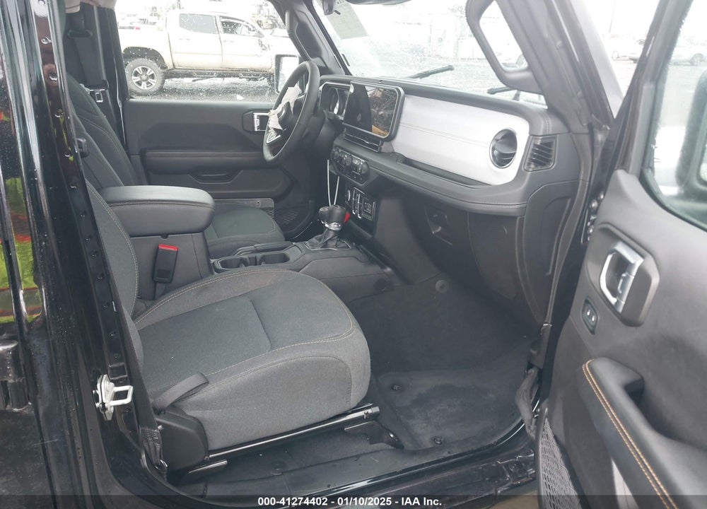 2024 JEEP WRANGLER 4XE SAHARA 4XE VIN: 1C4RJXP65RW270925