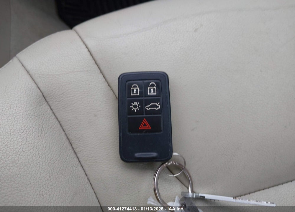 2015 VOLVO S60 VIN: YV1612TK3F2356790