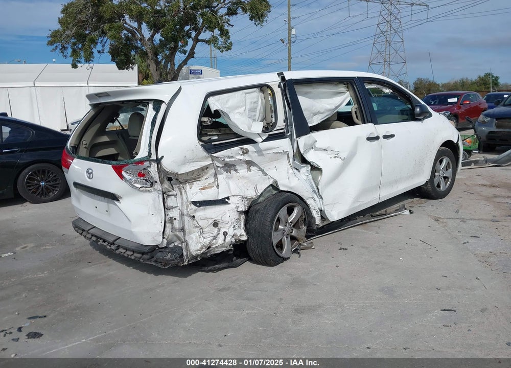 2011 TOYOTA SIENNA VIN: 5TDKA3DC6BS001648