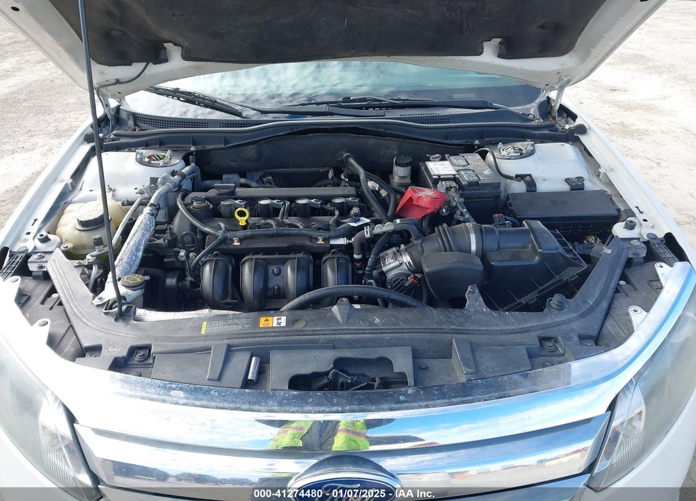 2011 FORD FUSION VIN: 3FAHP0HA8BR220636