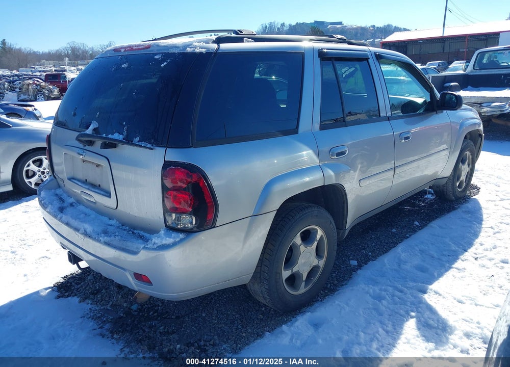 2008 CHEVROLET TRAILBLAZER LT VIN: 1GNDT13S582247663