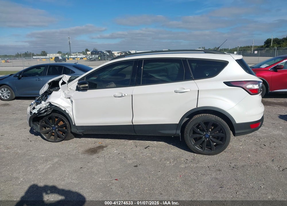 2017 FORD ESCAPE TITANIUM VIN: 1FMCU0J9XHUB85995