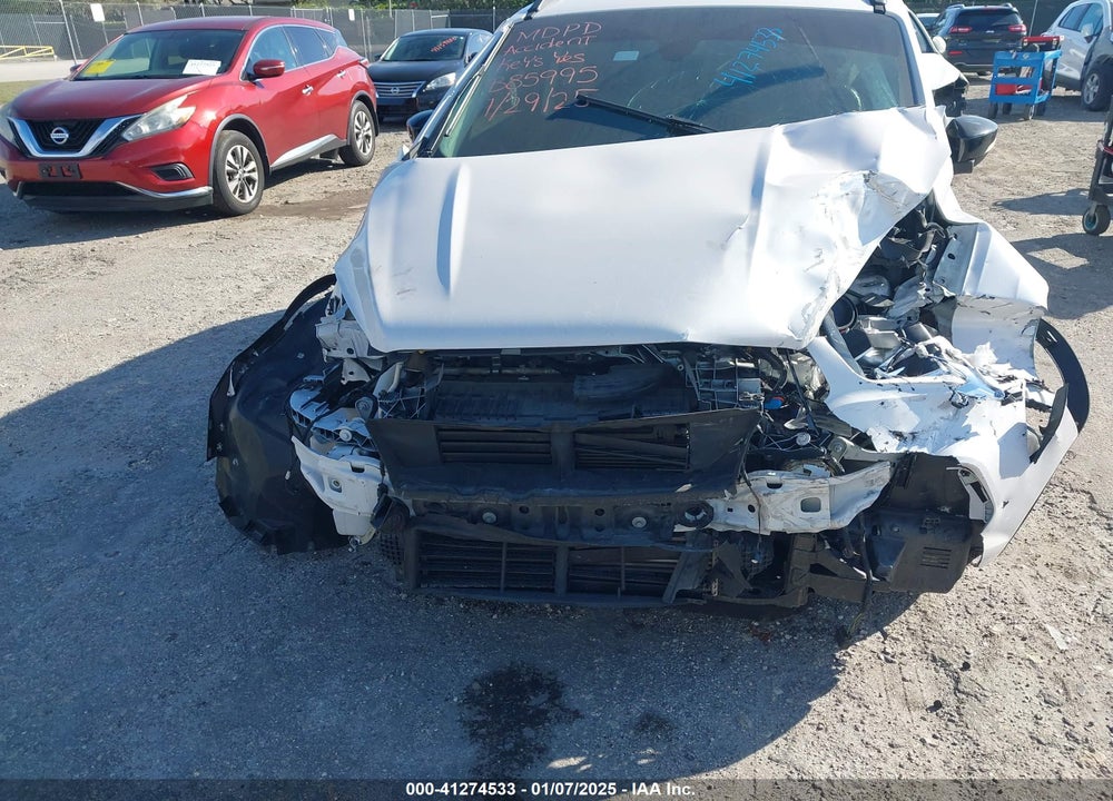 2017 FORD ESCAPE TITANIUM VIN: 1FMCU0J9XHUB85995