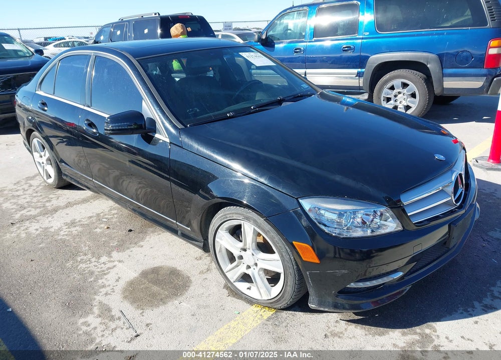 2011 MERCEDES-BENZ C 300 LUXURY/SPORT VIN: WDDGF5EB3BR156266