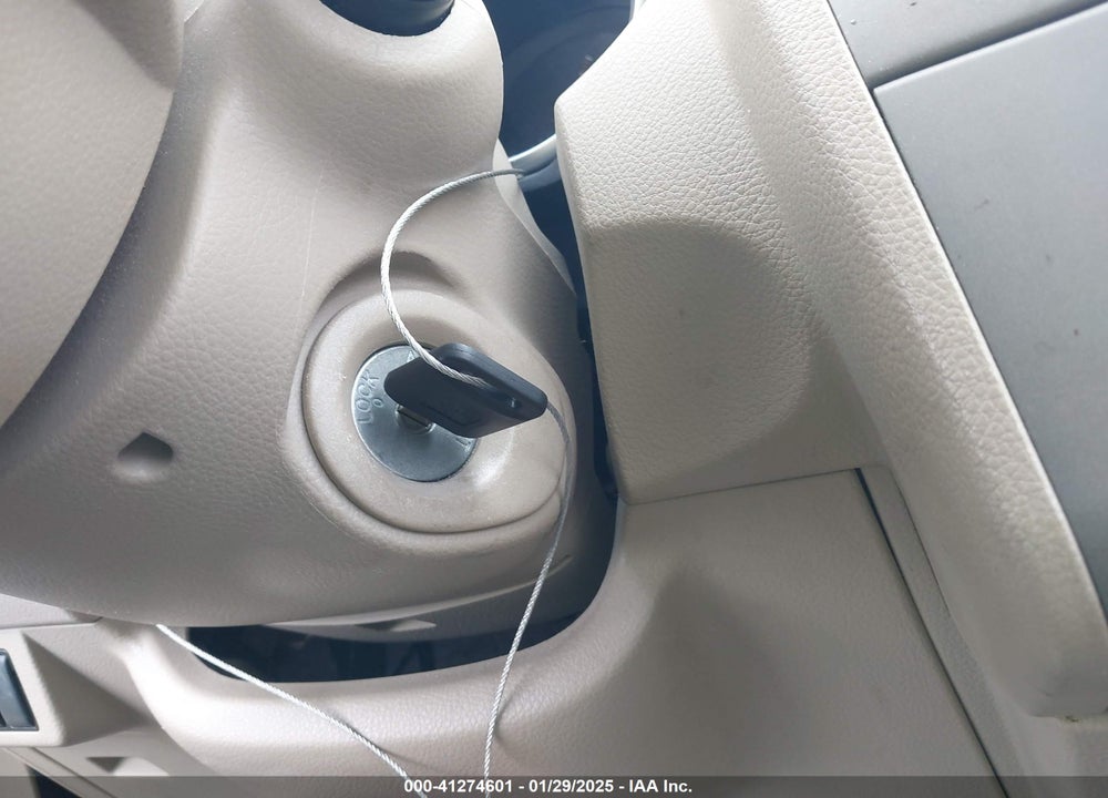 2009 NISSAN VERSA VIN: 3N1BC13E59L374247