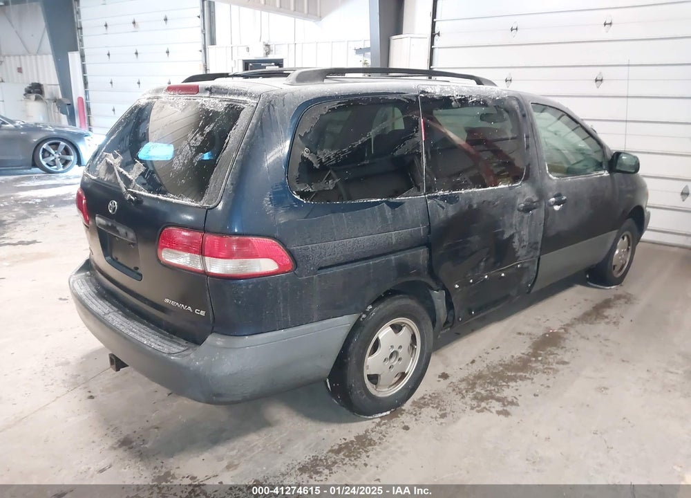 2003 TOYOTA SIENNA CE VIN: 4T3ZF19C83U521363