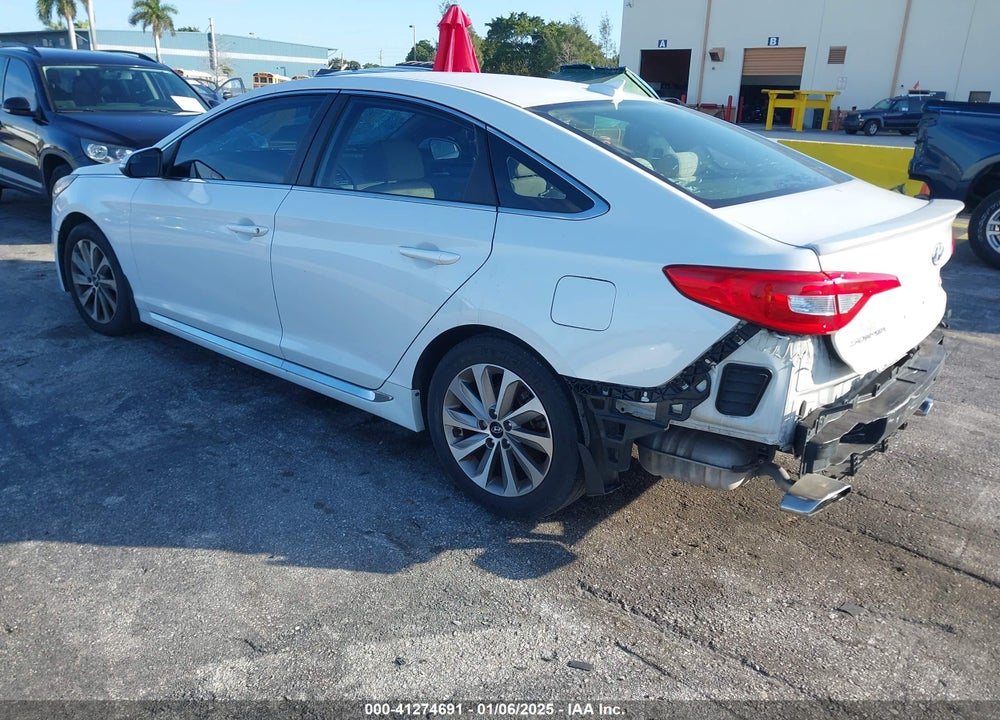 2015 HYUNDAI SONATA SPORT VIN: 5NPE34AF1FH032720