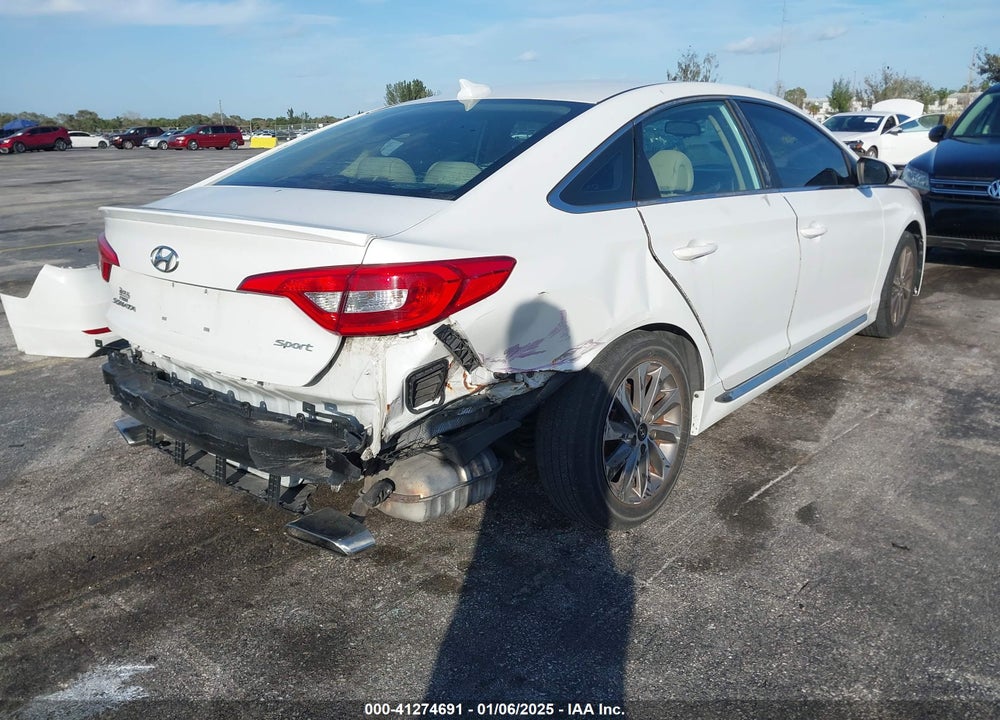 2015 HYUNDAI SONATA SPORT VIN: 5NPE34AF1FH032720