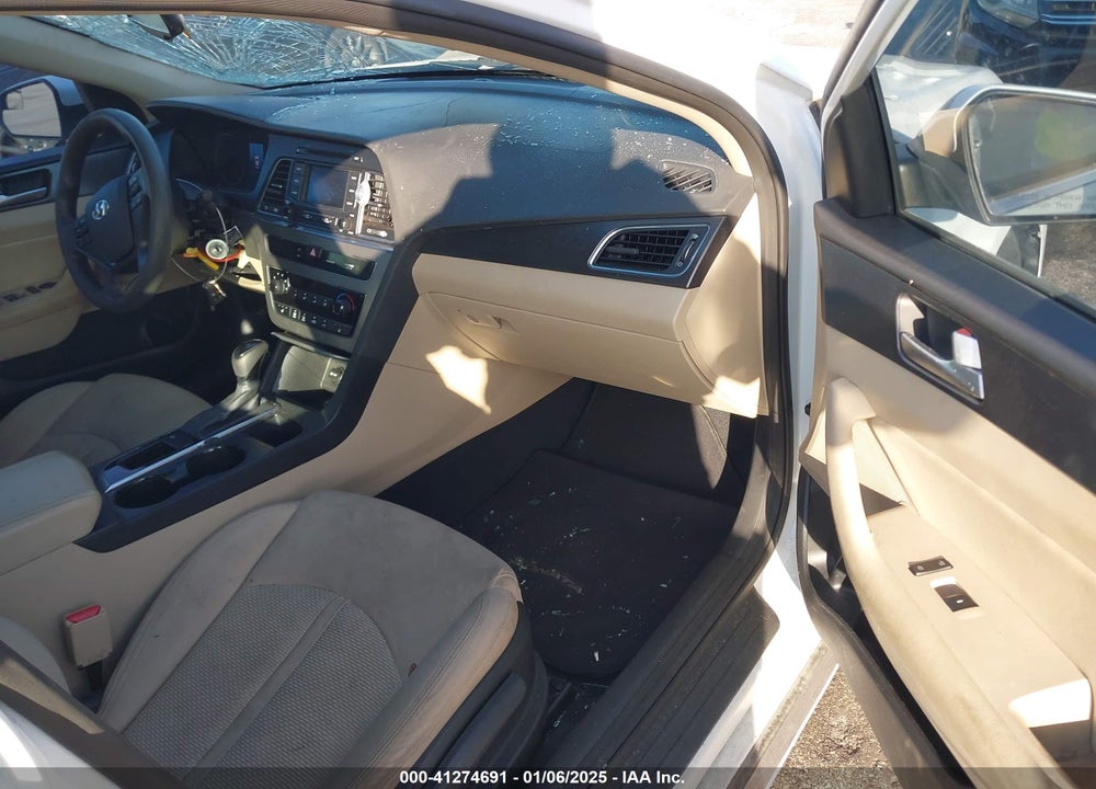 2015 HYUNDAI SONATA SPORT VIN: 5NPE34AF1FH032720