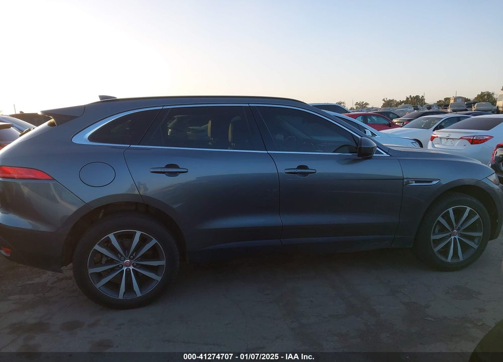 2019 JAGUAR F-PACE 25T PRESTIGE VIN: SADCK2FX0KA611123