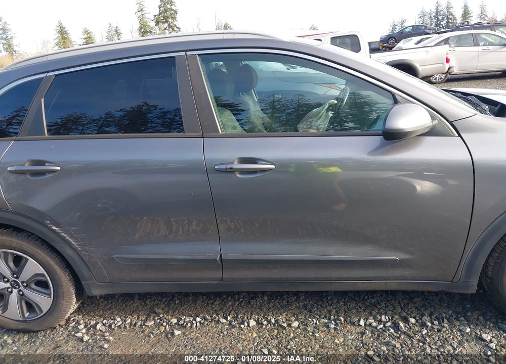 2018 KIA NIRO LX VIN: KNDCB3LCXJ5142861