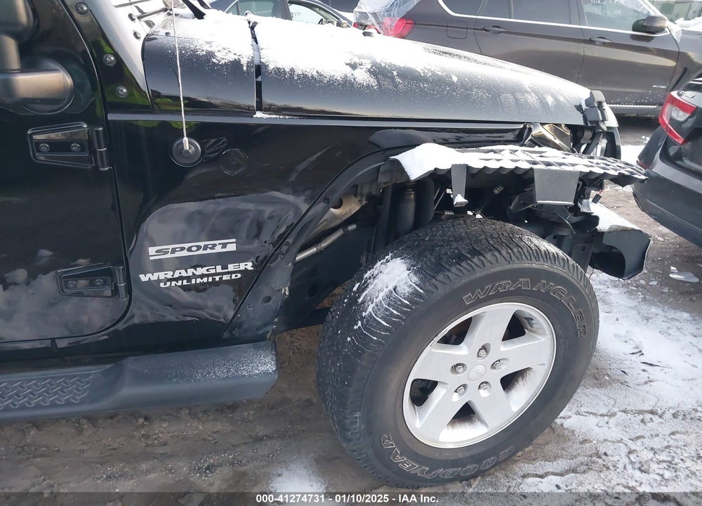 2017 JEEP WRANGLER UNLIMITED SPORT 4X4 VIN: 1C4BJWDG3HL574019