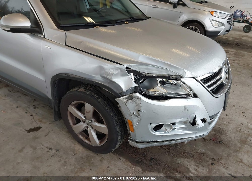 2010 VOLKSWAGEN TIGUAN WOLFSBURG EDITION VIN: WVGBV7AX0AW530056