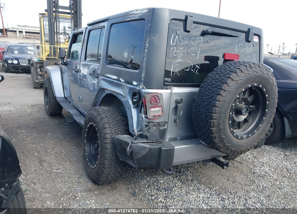 2017 JEEP WRANGLER UNLIMITED SAHARA 4X4 VIN: 1C4BJWEG7HL583465