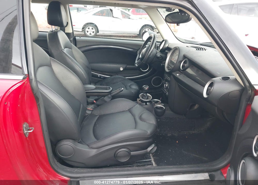 2013 MINI HARDTOP COOPER S VIN: WMWSV3C58DT390995