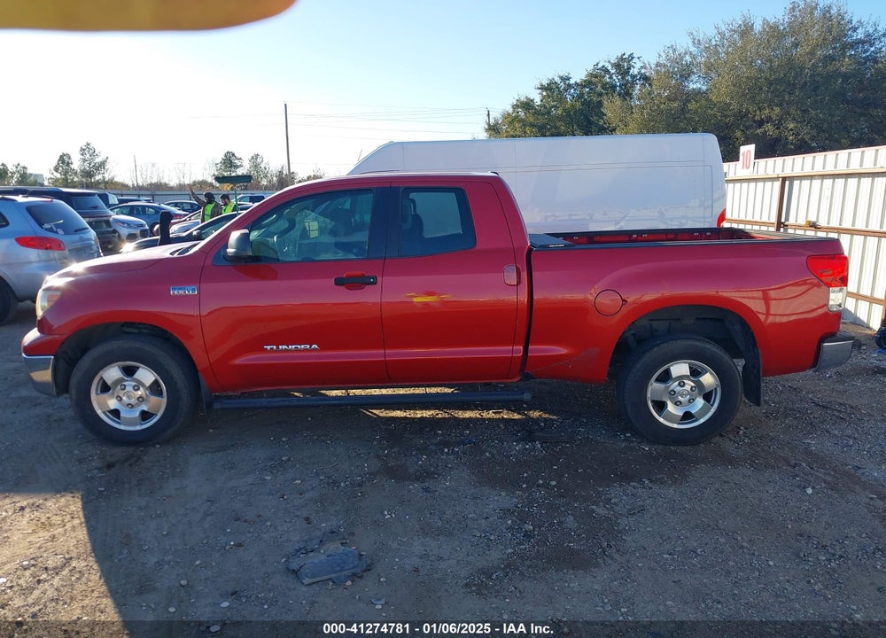 2011 TOYOTA TUNDRA GRADE 5.7L V8 VIN: 5TFRY5F10BX104303