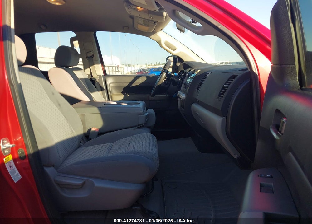 2011 TOYOTA TUNDRA GRADE 5.7L V8 VIN: 5TFRY5F10BX104303