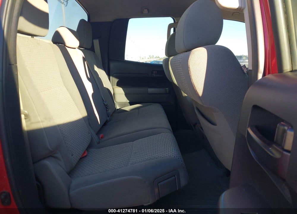 2011 TOYOTA TUNDRA GRADE 5.7L V8 VIN: 5TFRY5F10BX104303