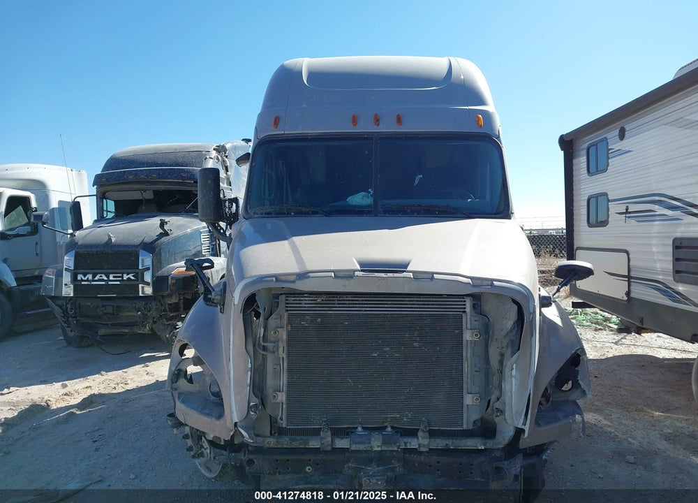 2014 FREIGHTLINER CASCADIA 125 VIN: 3AKJGLD53ESFX8221