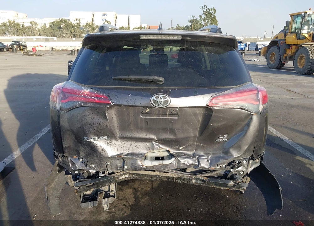 2018 TOYOTA RAV4 LE VIN: JTMBFREV7JJ252789