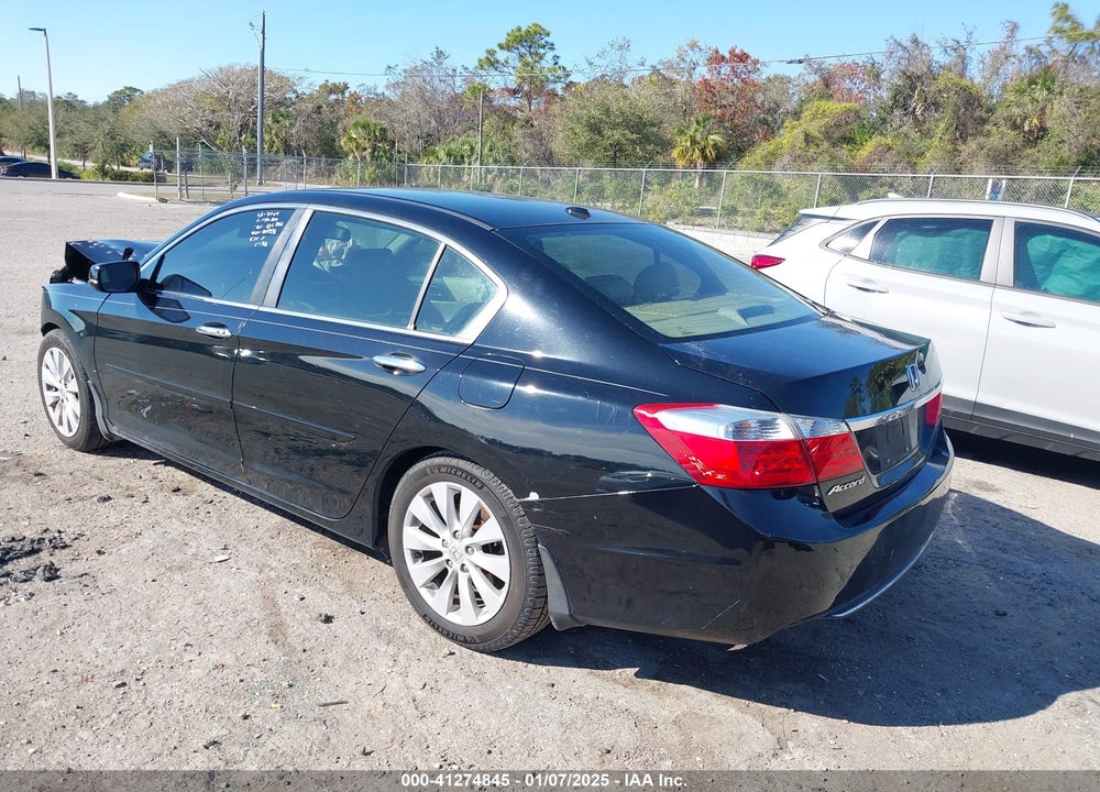 2013 HONDA ACCORD VIN: 1HGCR2F84DA010785