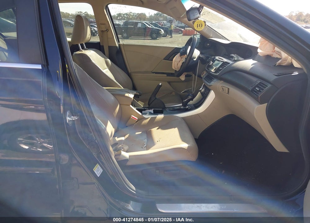 2013 HONDA ACCORD VIN: 1HGCR2F84DA010785