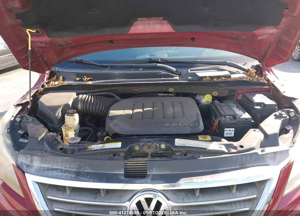 2011 VOLKSWAGEN ROUTAN SE VIN: 2V4RW3DG5BR691524