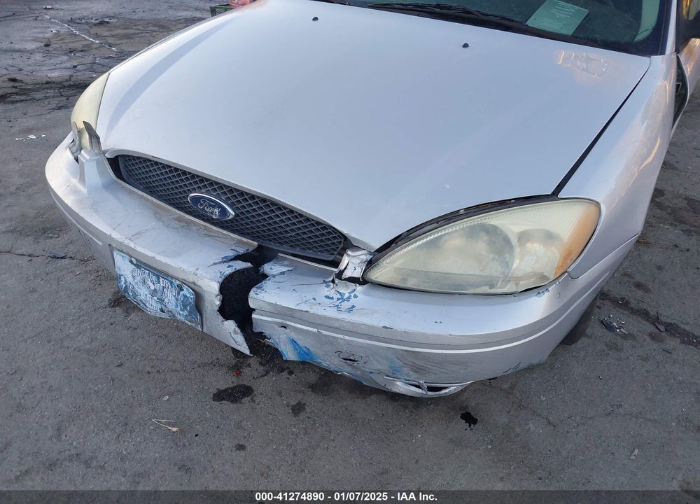 2005 FORD TAURUS SE VIN: 1FAFP53235A122200