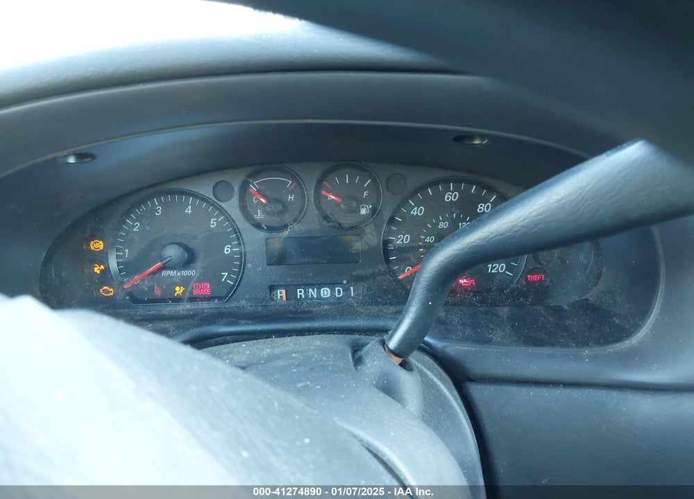 2005 FORD TAURUS SE VIN: 1FAFP53235A122200