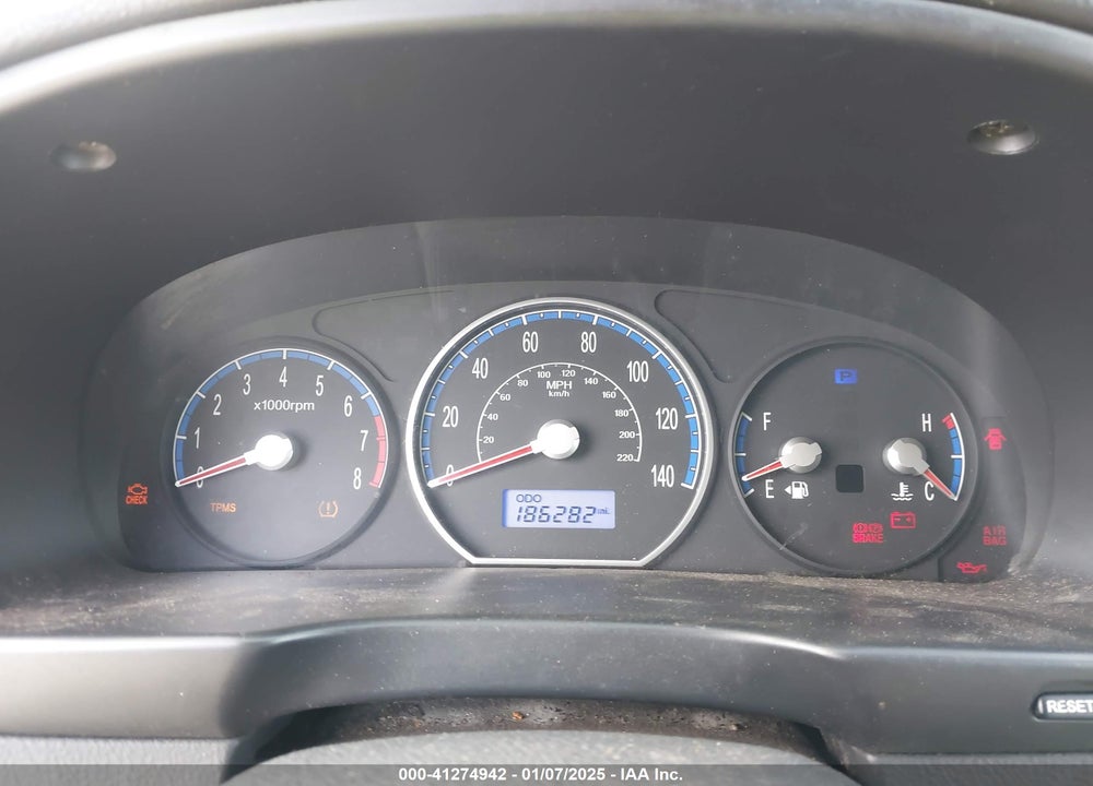 2009 HYUNDAI SANTA FE GLS VIN: 5NMSG13D69H327007
