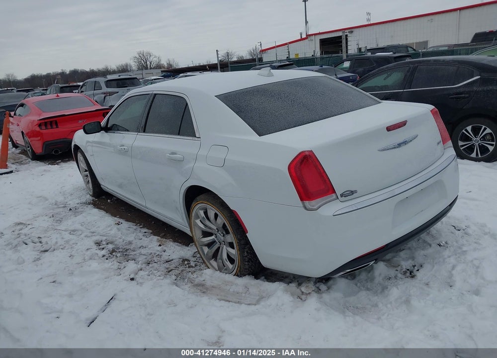 2018 CHRYSLER 300 TOURING VIN: 2C3CCAAG3JH164978