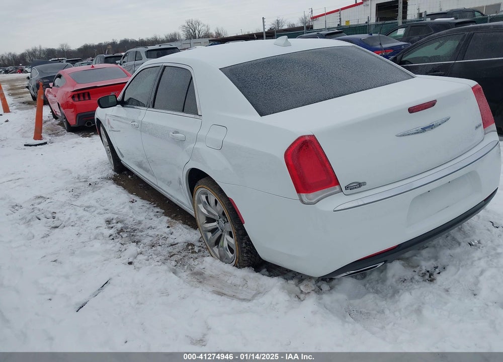 2018 CHRYSLER 300 TOURING VIN: 2C3CCAAG3JH164978