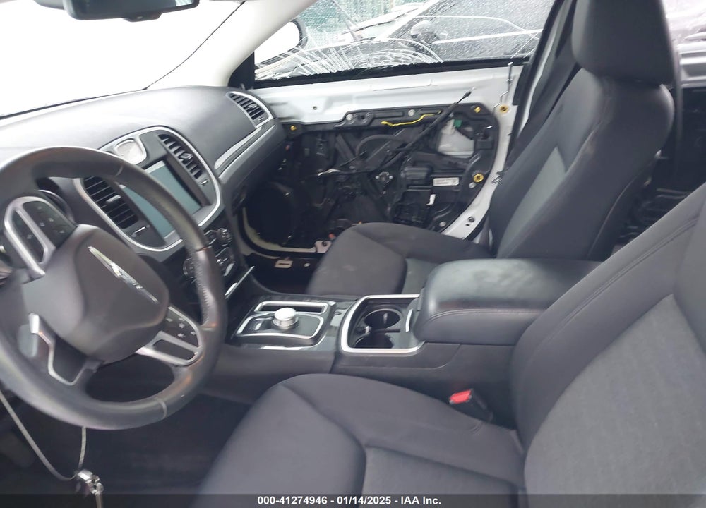 2018 CHRYSLER 300 TOURING VIN: 2C3CCAAG3JH164978