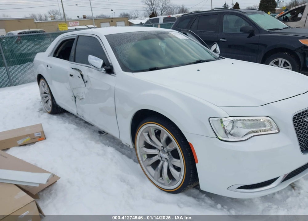 2018 CHRYSLER 300 TOURING VIN: 2C3CCAAG3JH164978