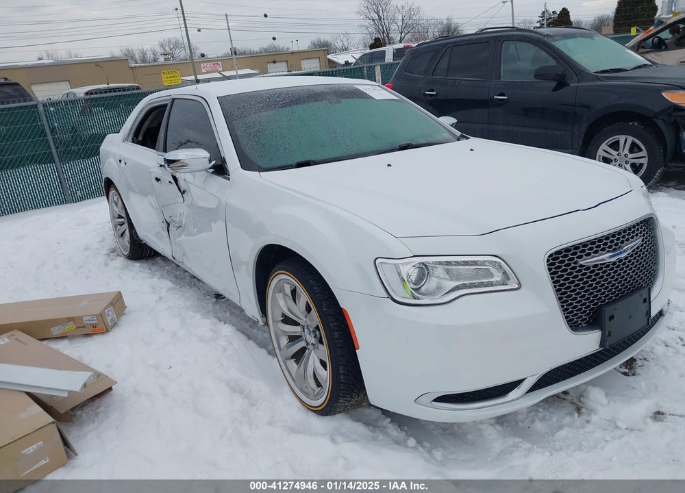 2018 CHRYSLER 300 TOURING VIN: 2C3CCAAG3JH164978