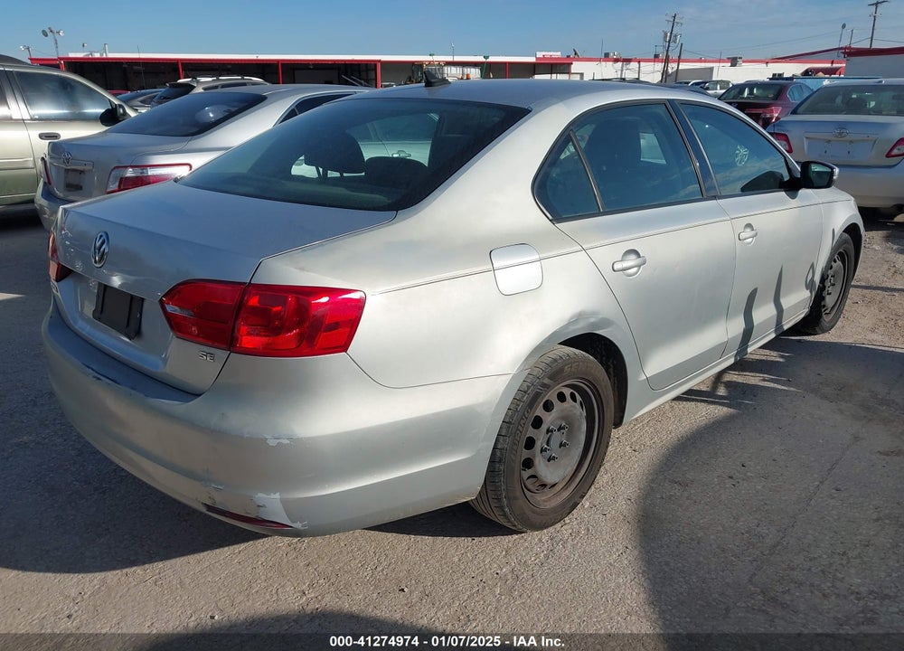 2014 VOLKSWAGEN JETTA VIN: 3VWD17AJ1EM270967