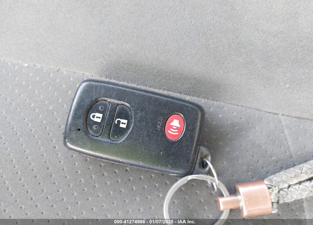 2010 TOYOTA PRIUS III VIN: JTDKN3DU2A0020714