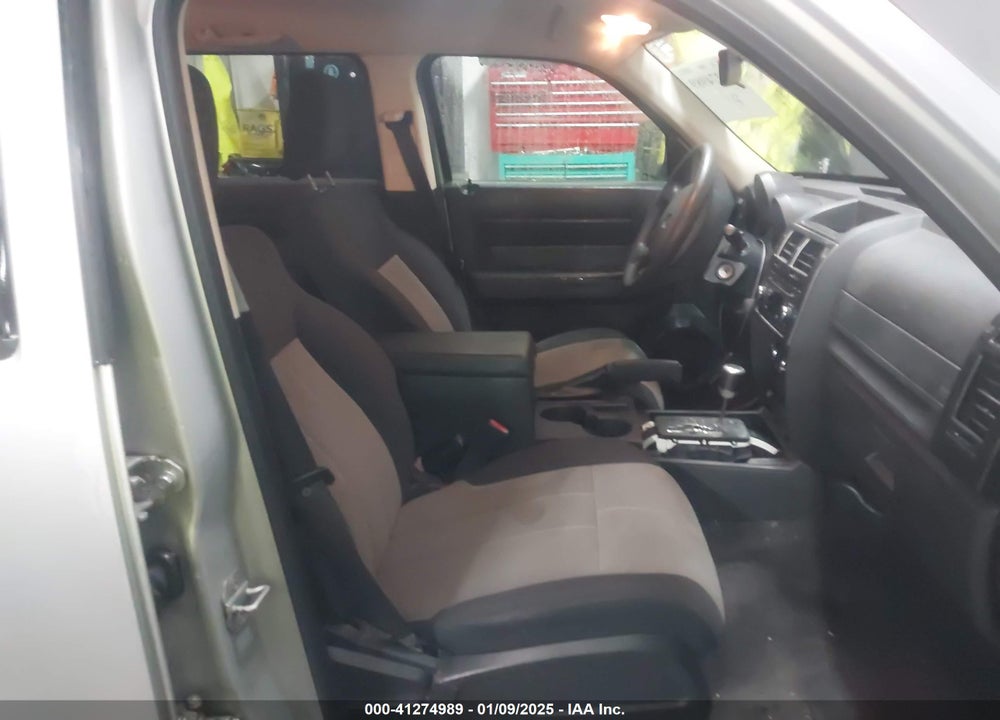 2007 DODGE NITRO SXT VIN: 1D8GU28K87W580014